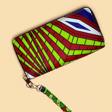 Load image into Gallery viewer, African Print Wristlet