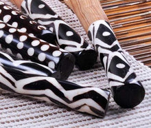 Load image into Gallery viewer, Kenyan Bone & Wood 2pc Salad Set