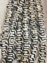 Load image into Gallery viewer, Unisex Kenyan Flat Bone Necklaces