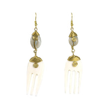 Load image into Gallery viewer, White Comb & Cowry Shell Earrings