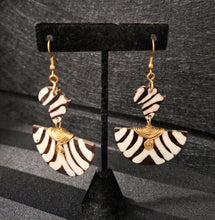 Load image into Gallery viewer, Kenyan Bone &amp; Brass 'Batik Honey' Earrings