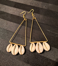 Load image into Gallery viewer, Golden Brass Wire &amp; Cowry Shell Earrings