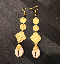 Load image into Gallery viewer, Native Brass &amp; Cowry Shell Earrings