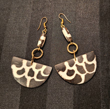 Load image into Gallery viewer, Kenyan Bone &amp; Brass 'Batik Honey' Earrings