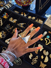 Load image into Gallery viewer, Adjustable Kenyan Brass &#39;Pyramid&#39; Rings