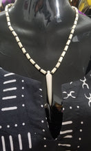 Load image into Gallery viewer, Unisex &#39;Animal Tooth&#39; Necklace