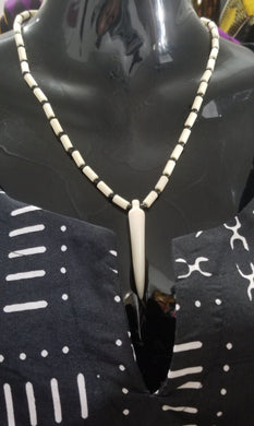 Unisex 'Animal Tooth' Necklace