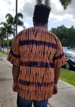 Load image into Gallery viewer, Men&#39;s Batik Dashiki Top - Caramel