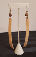 Load image into Gallery viewer, Kenyan African Wood Earrings