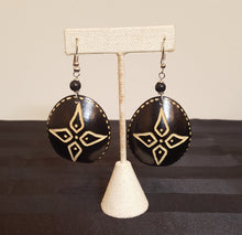 Load image into Gallery viewer, Black Gourd Calabash Earrings