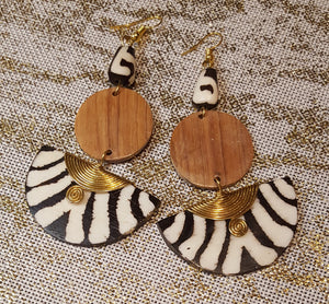 Kenyan Bone & Wood 'Batik Honey' Earrings