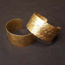 Load image into Gallery viewer, Golden Brass Hand-Etched Bracelet