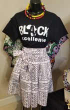Load image into Gallery viewer, Black &amp; White Tribal Print Short Skirt