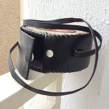 Load image into Gallery viewer, Handwoven Round Raffia Handbags