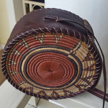 Load image into Gallery viewer, Handwoven Round Raffia Handbags