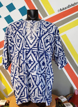 Load image into Gallery viewer, Men&#39;s Batik Dashiki Top - Blue