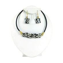 Load image into Gallery viewer, Kenyan Square Bone Choker Set
