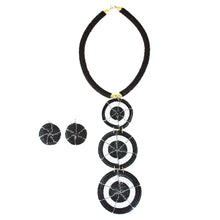 Load image into Gallery viewer, Black &amp; White Maasai Bead Set