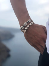Load image into Gallery viewer, Unisex Cowry Shell Bracelets