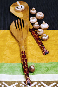 Kenyan Wood 2pc Salad Set - Animal Handle