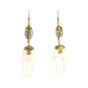 White Comb & Cowry Shell Earrings